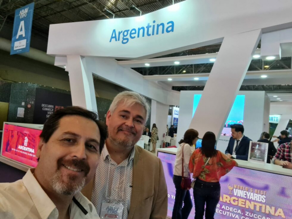 Puerto Santa Cruz fue parte de la delegación provincial en la mayor feria turística de Brasil