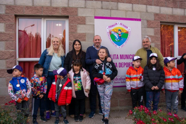 Autoridades Provinciales acompañaron la inauguración de la Escuelita Municipal de Pesca Deportiva en la Fiesta Nacional de la Trucha Steelhead